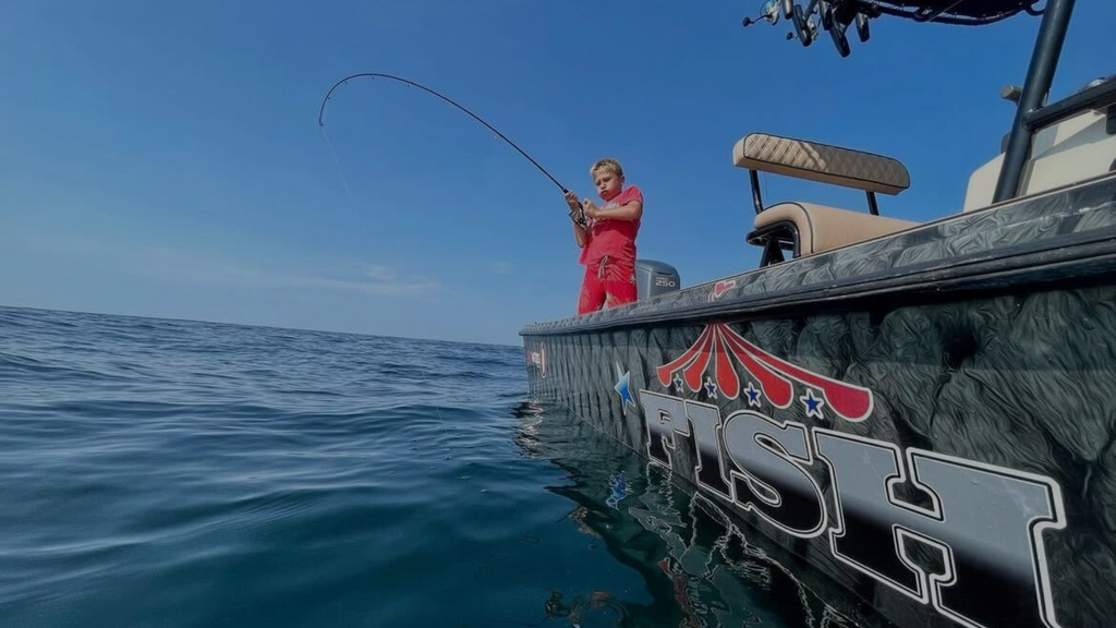 Capt. Schunke Hero Desktop Image Kid Fishing | Penn®