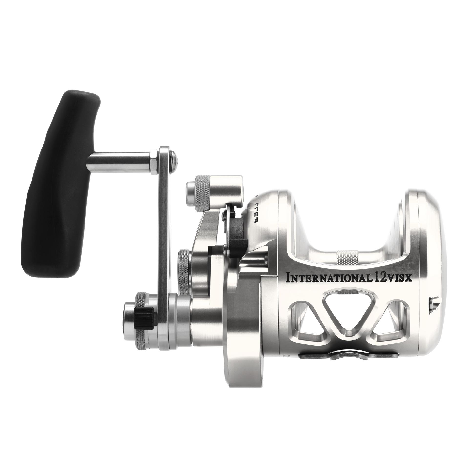 Penn International 16VISX 2-Speed Conventional Reel, Gold